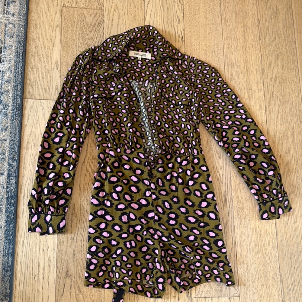 Chic Brown and Pink Blazer with Elegant Design